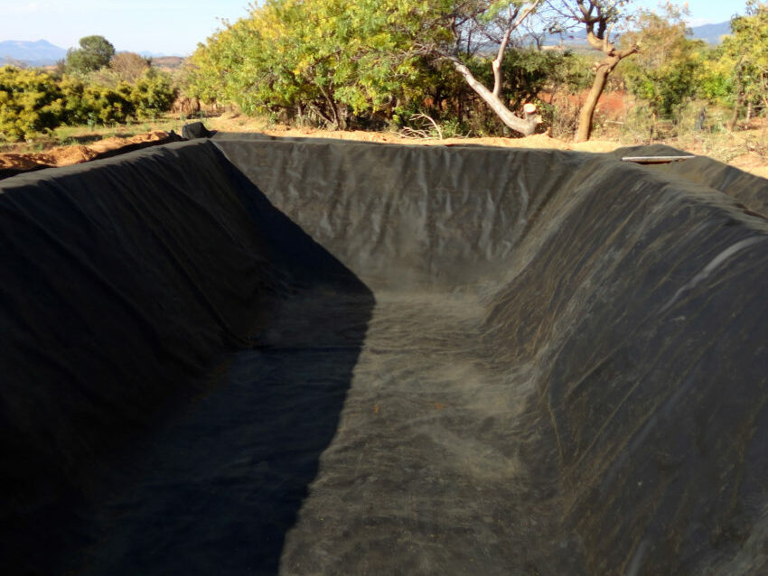 INSTALACIÓN DE GEOMEMBRANAS